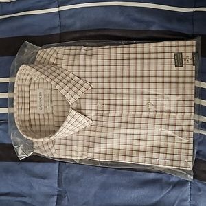 Calvin Klein Mens Dress Shirt.BRAND NEW IN ORIGINAL PACKAGING!!!